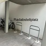 Smaragd, Im Zentrum Am Fluss, Balkon Homestay *