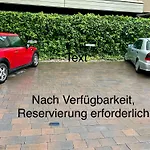 Smaragd, Studio-apartment Zentrum, Naehe Bahnhof, Balkon, Parkplatz, Am Fluss Проживание в семье Бад-Ишль