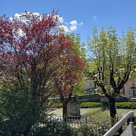 ホームステイ Smaragd, Im Zentrum Am Fluss, Balkon バート・イシュル