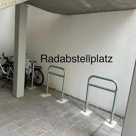 Smaragd, Im Zentrum Am Fluss, Balkon ホームステイ *