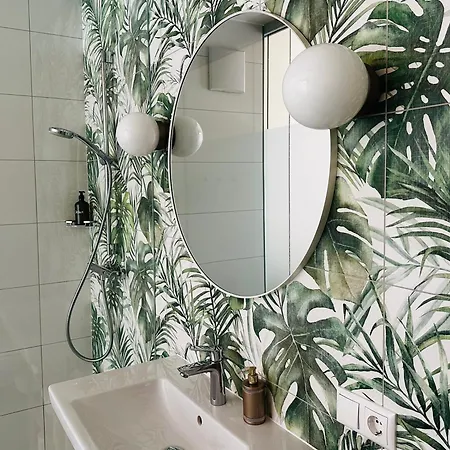 Smaragd, Im Zentrum Am Fluss, Balkon