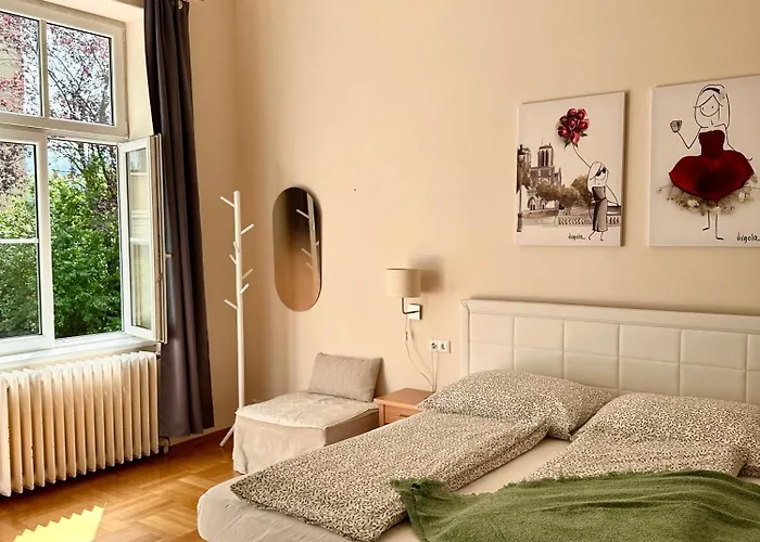 Δωμάτια σε οικογενειακή κατοικία Smaragd, Studio-apartment Zentrum, Naehe Bahnhof, Balkon, Parkplatz, Am Fluss *