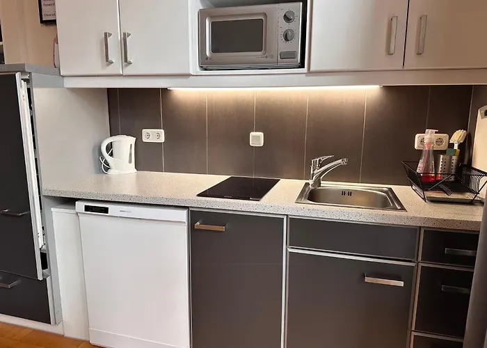 Smaragd - Mit Balkon Im Zentrum, Parkplatz, Am Fluss 바드이스흘